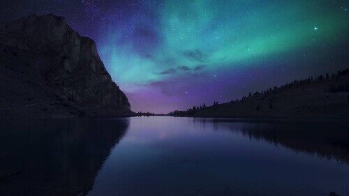 northern-lights-aurora-sky-scenic-25956.jpg
